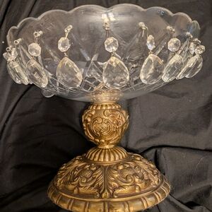 Elegant Crystal and Gold Decorative Bowl